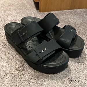 Crocs Brooklyn Buckle Wedge Platform Sandals Women’s Size 10 Black